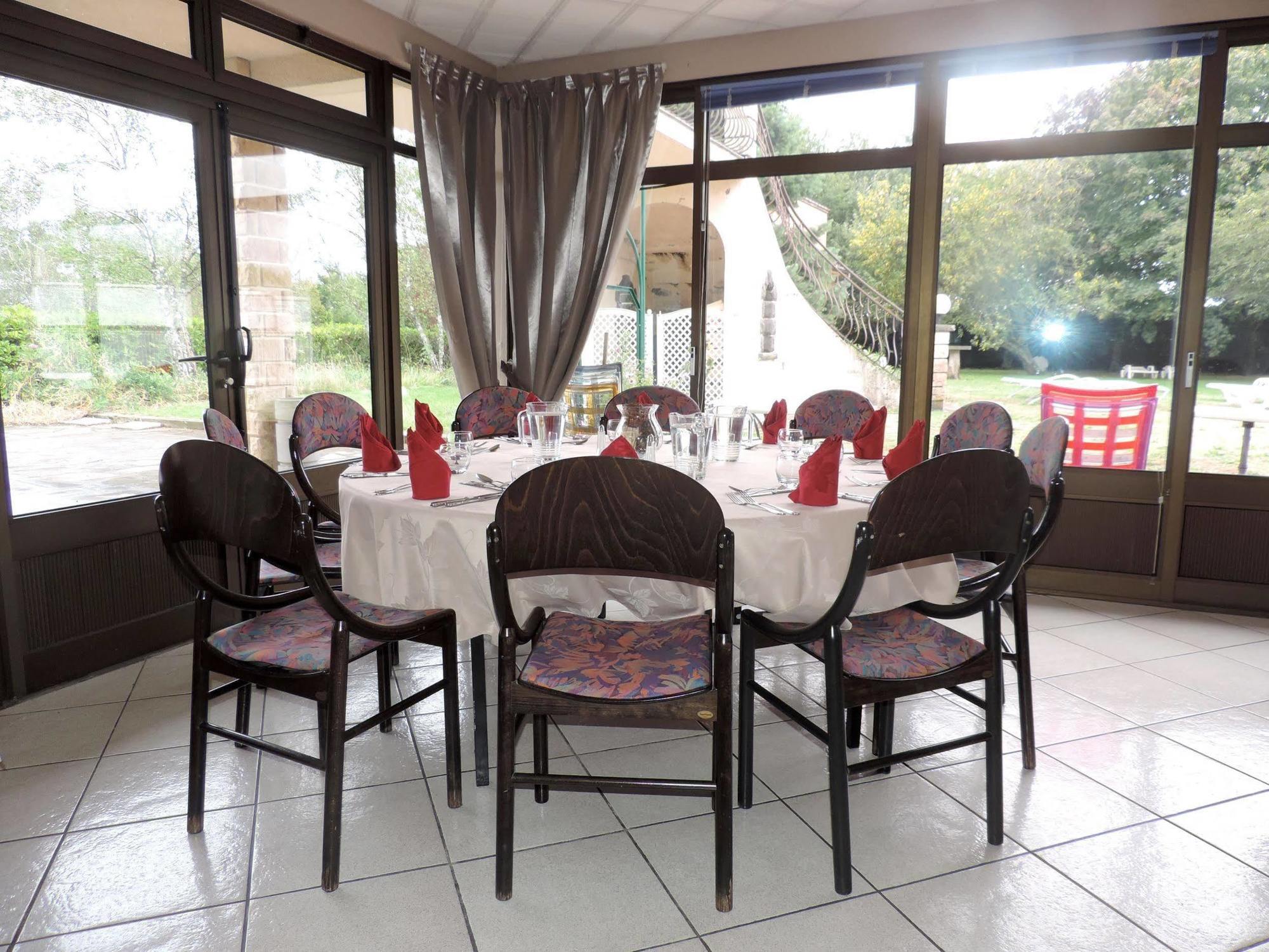 Logis La Rose Des Vents Hotel โวลมิค ภายนอก รูปภาพ