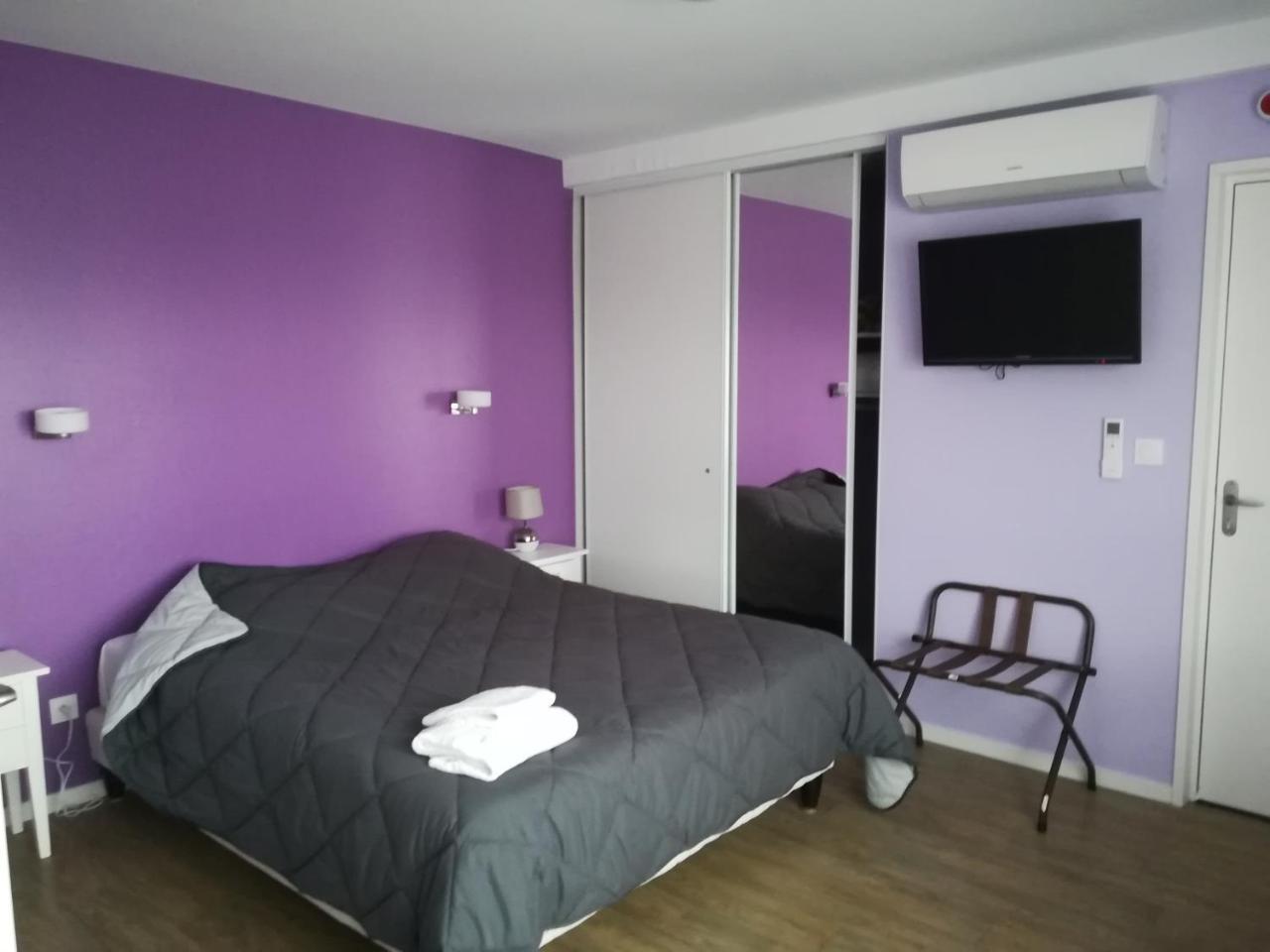 Logis La Rose Des Vents Hotel โวลมิค ภายนอก รูปภาพ