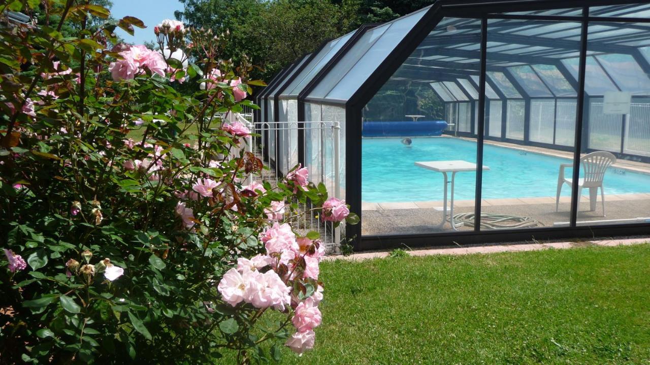Logis La Rose Des Vents Hotel โวลมิค ภายนอก รูปภาพ